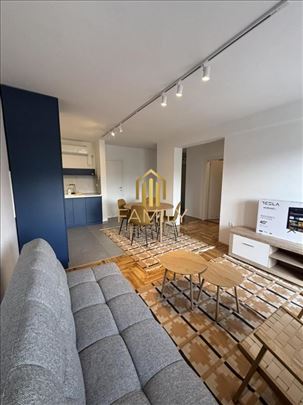 Dvosoban stan na Bulevaru Cara Lazara, 50m² – Pet 