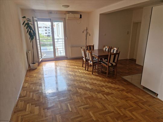 Garsonjera 33m2 na Južnom Telepu.