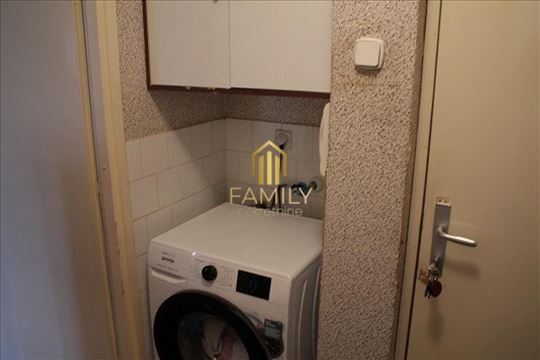 Hitna Prodaja – Stan na Limanu 3, 72m², izuzetna l