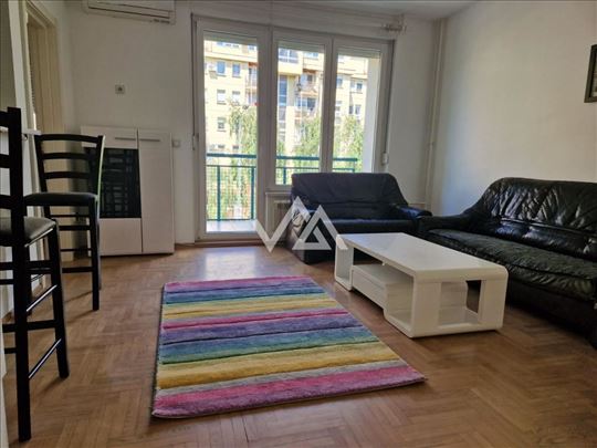 Izdaje se 3.0 stan, Bežanijska kosa III
