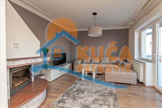 Izdaje se neuseljavan stan 90m2 u Njegoševoj! Sa p