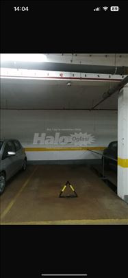 Izdajem garažno mesto u Gospodara Vučića 