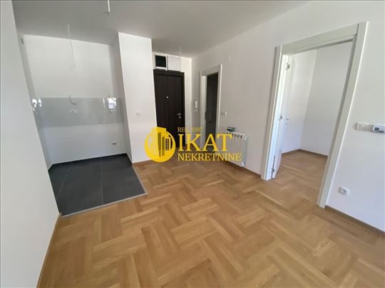 Mirijevo, kod škole Pavle Savić 38,50m2