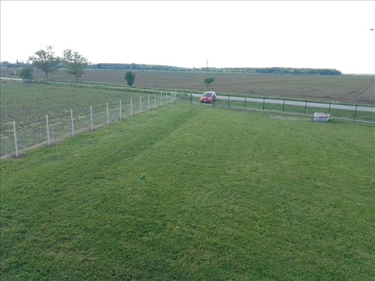 Morović plac ggz 2061m2 izlaz na reku Bosut HITNO!