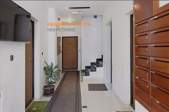 Vračar,101m2  LUX,  2.5 ( mogućnost gar.mesta)