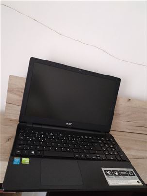 Acer 15,6inc/256Ssd/8GbRam/InelQuadCore/Extra