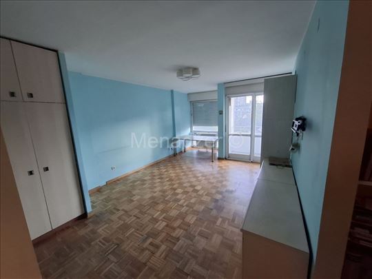 Blok 23, 74m2,3.0sob,2/11. cg, polunamesten, 2 mč,