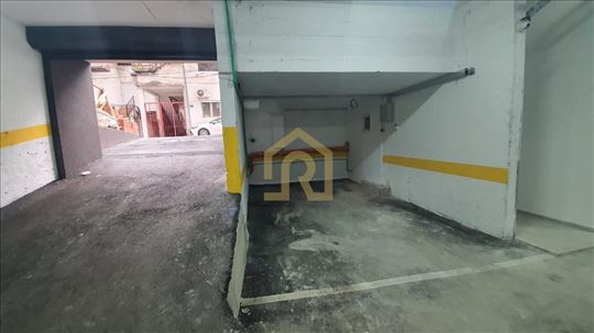 Izdavanje, garazno mesto, 18m2, Id1639