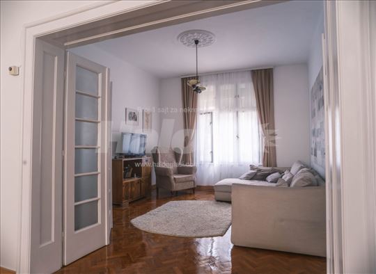 Salonac 91m2; udoban & retro - Đeram