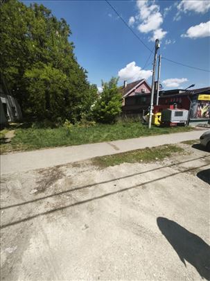 65 ari na Bavaništanskom putu sa 16m fronta!