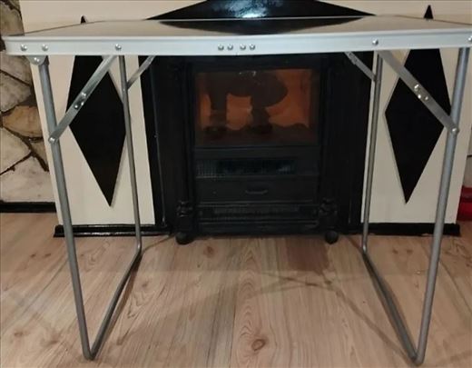 Baštenski sto na Rasklapanje novo dimenzije 80x60