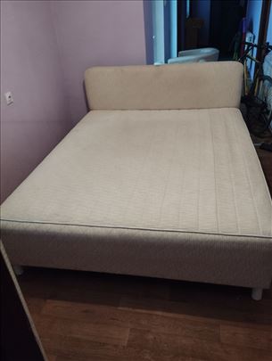 Bracni krevet