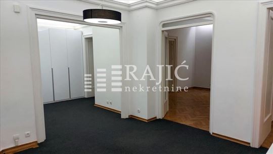 Centar(Studentski trg)106m,3,5-renoviran #4190
