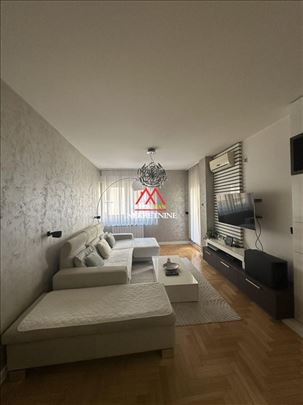 📍 Izdaje se moderan stan –  ulica Laze Kostica