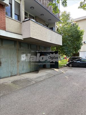 Iznajmljujem garazu BORČA 18m2