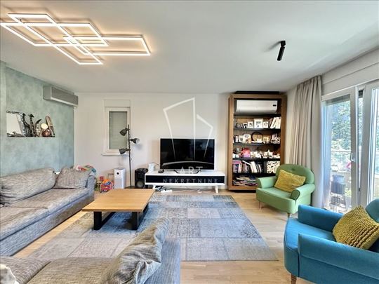 Lux 5.0 stan ,garažno mesto ID#10888