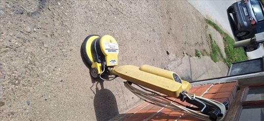 Mašina za pranje tepiha