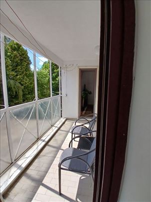 Novi Beograd Bezanijska kosa 2 .5 -Soban