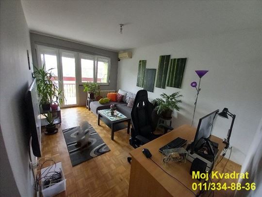 Novi Beograd, Blok 63 - Gandijeva