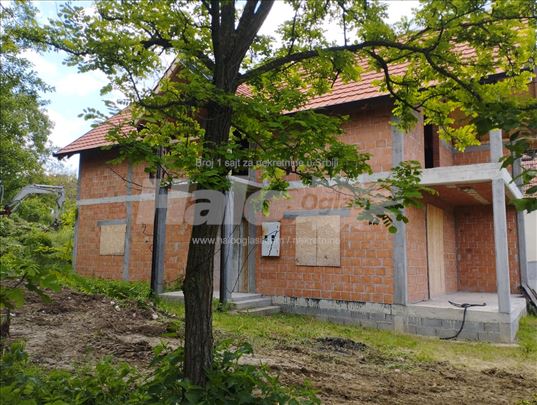 NOVO NOVO Uknjižena kuća odlična u Čortanovcima 