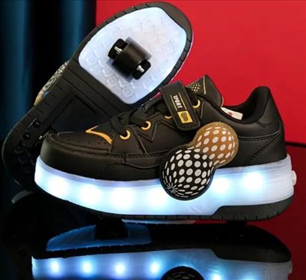 Patike sa točkićima black/gold,punjive,ima brojeva