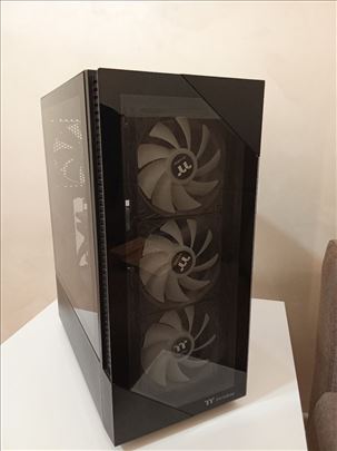 RTX 3060 12 GB GDDR6 / AMD 5 5600 / ram 32 / ssd 1