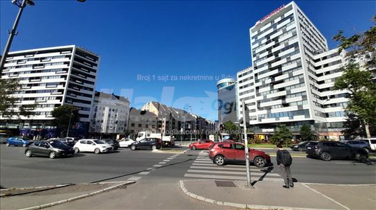Ugao Brace Ribnikar i Bulevar Oslobodjenja