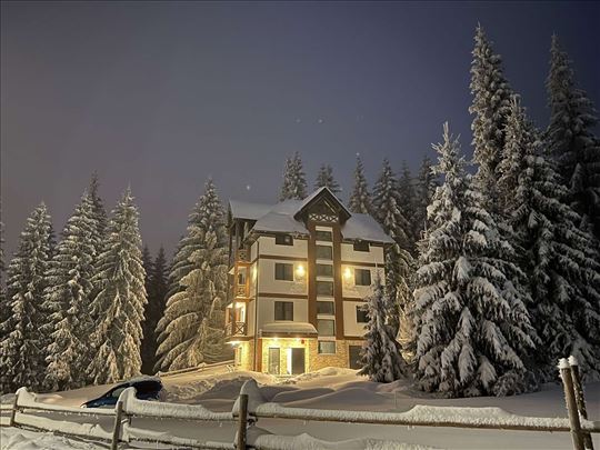 Apartman nov,useljiv,Jahorina 39m2,odlican