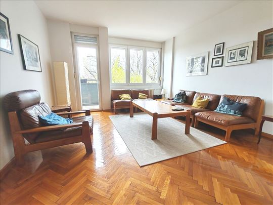 Blok 1 - Opština - Renoviran - Svetao - 70m2