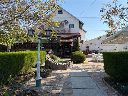 Kuća (Restoran) u Staroj Pazovi