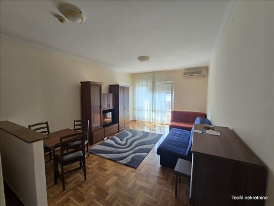 Lion-Lipov Lad, 32(T), namešteno, useljivo