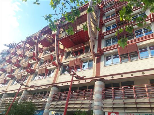 Lux stan u kompleksu pod obezbeđenjem