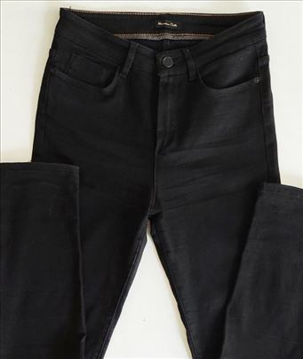 Massimo Dutti nove pocepane farmerke br. 36/S