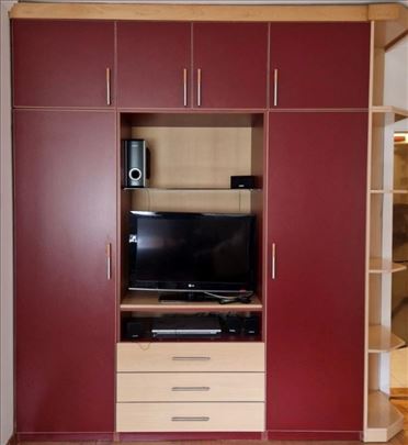 Ormari i   komoda u vise delova kao novo