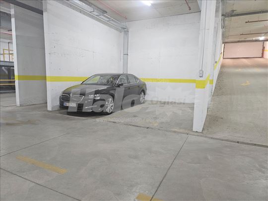 Parking mesto u garazi novogradnje!