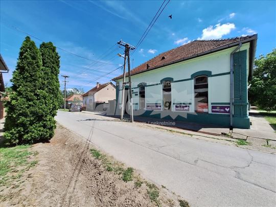 Poslovni objekat 855 m2 Novi Kneževac