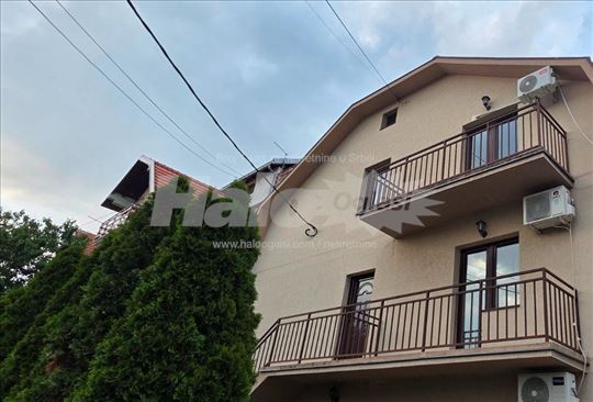 Rupcine/Bele vode trosoban stan 86m2