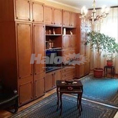 Garsonjera 30m2 na prodaju-Resnik