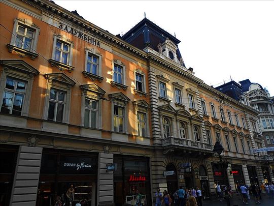 Izdaje se lokal u Knez Mihajlovoj