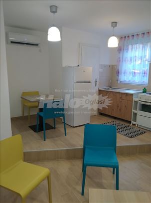 Izdajem garsonjeru na Medaku 3