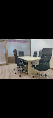 Odlične kancelarijske stolice
