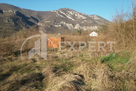 Plac Ostrovica