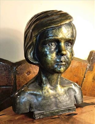 Skulptura devojčice, D. Stojanović 1975. PRELEPA!