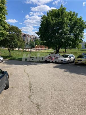 Stan preko puta tc Big, na idealnoj lokaciji
