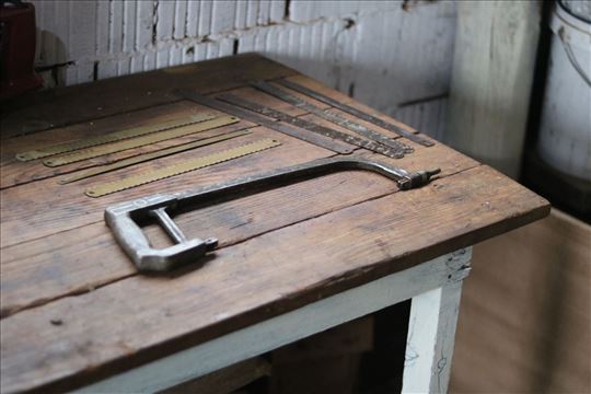 Bonsek, plus testerice