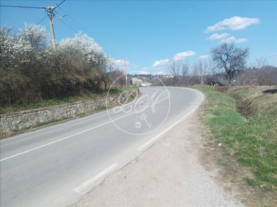 Građevinski plac,22ara,na ulazu u Ralju ID#1229