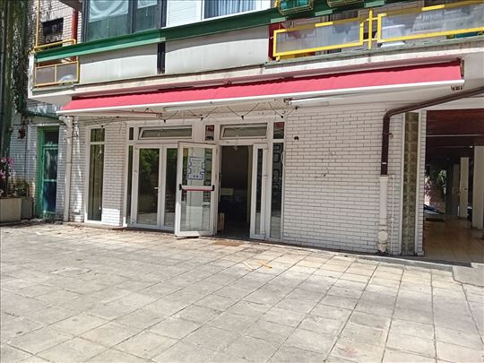 Lokal - centar Vračara -odmah useljiv - 90m2