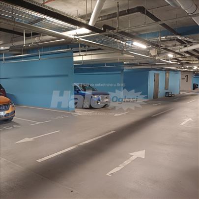 Izdajem garazno mesto 14m2 Novi Dorcol, Beograd