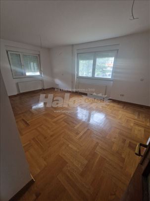 Izdavanje kancelarije Zemun 107m2 4.0