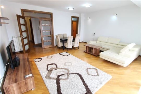 Lep prostran 4.0 duplex, kod Paliluske pijace,4409